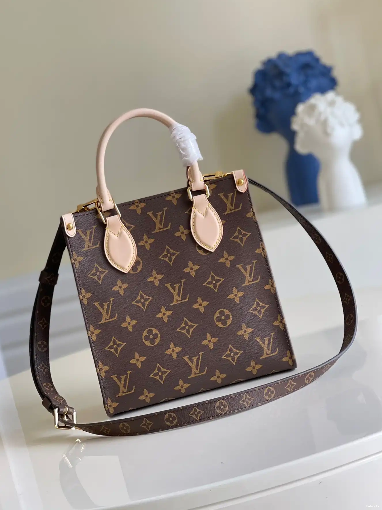PLAT LOUIS PETIT SAC VUITTON 0613